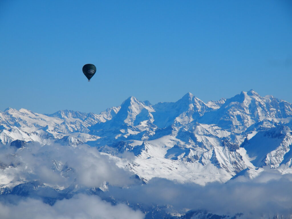 Neus lladó. Swiss Alps, Switzerland